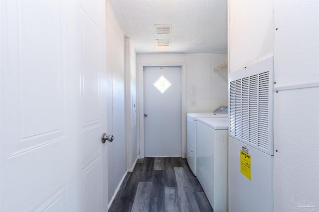 5816 Congress Ct, Gulf Breeze, FL 32563