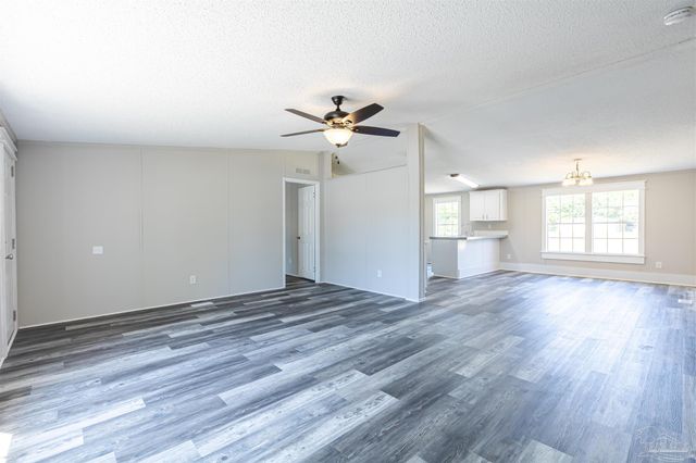 5816 Congress Ct, Gulf Breeze, FL 32563