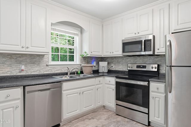 132 Hilltop Drive, Four Oaks, NC 27524