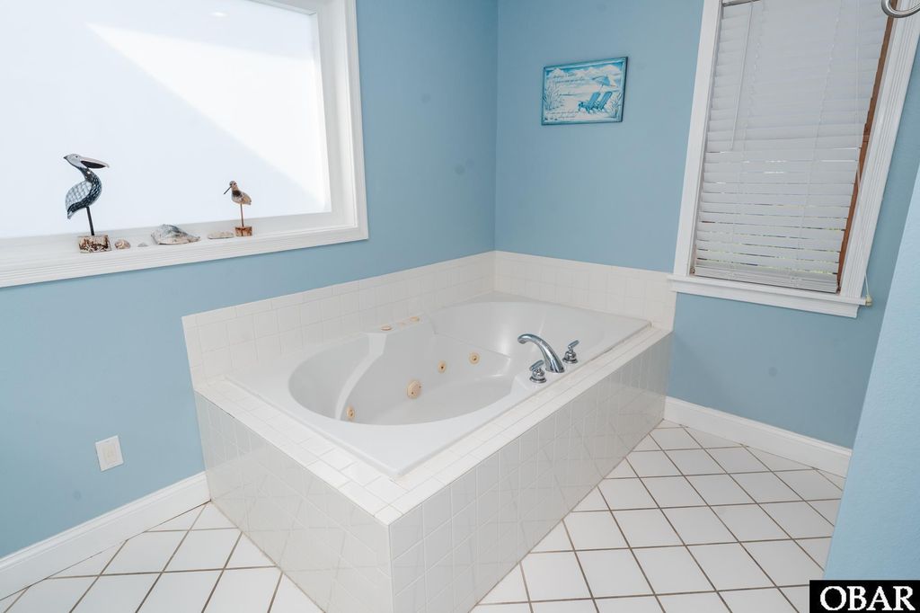 Image 25 of property listing at 629 Mainsail Lane Lot 279, Corolla, NC 27927