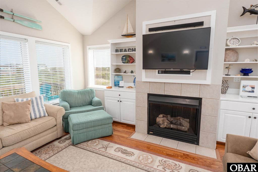 Image 8 of property listing at 629 Mainsail Lane Lot 279, Corolla, NC 27927