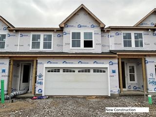 5081 Shepherds Glen, Willoughby, OH 44094