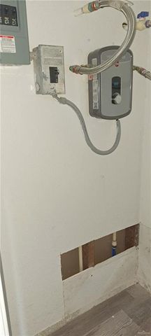 1217 S 1st Street, Harlingen, TX 78550