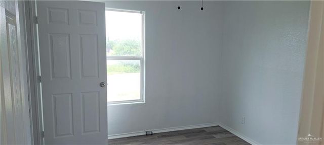 1217 S 1st Street, Harlingen, TX 78550