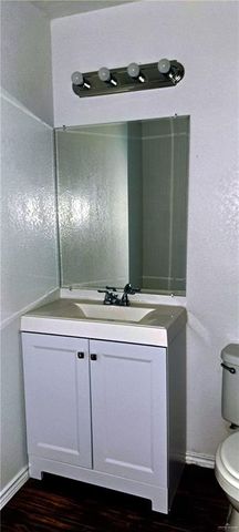 1217 S 1st Street, Harlingen, TX 78550