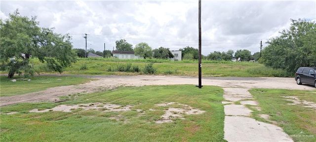 1217 S 1st Street, Harlingen, TX 78550