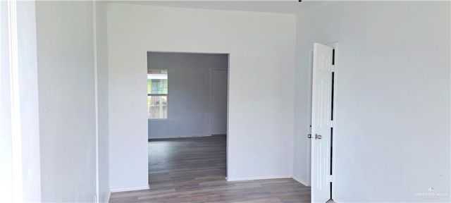 1217 S 1st Street, Harlingen, TX 78550