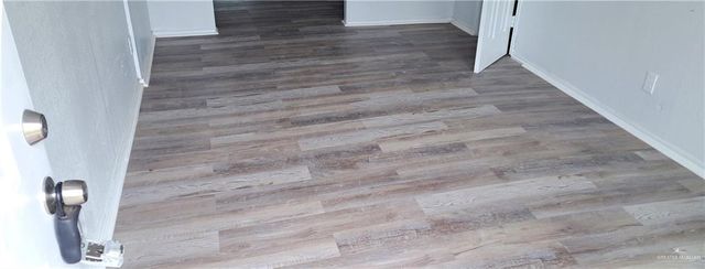 1217 S 1st Street, Harlingen, TX 78550