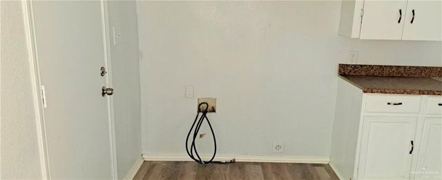 1217 S 1st Street, Harlingen, TX 78550