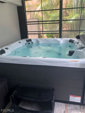 13226 Winsford LN, Fort Myers, FL 33966