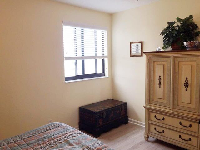 1202 S Lake Drive 502, Lantana, FL 33462