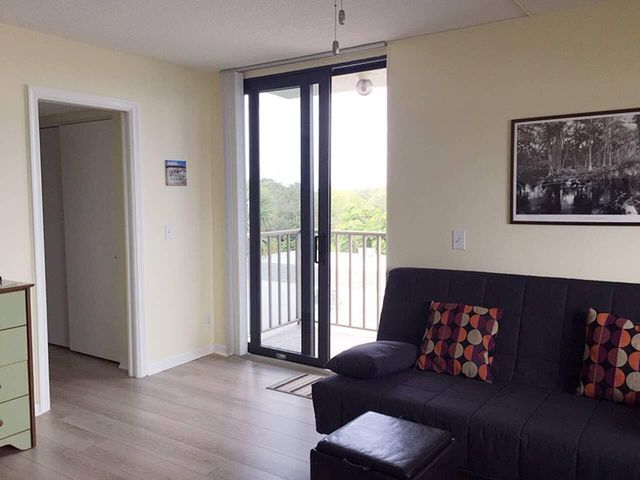 1202 S Lake Drive 502, Lantana, FL 33462