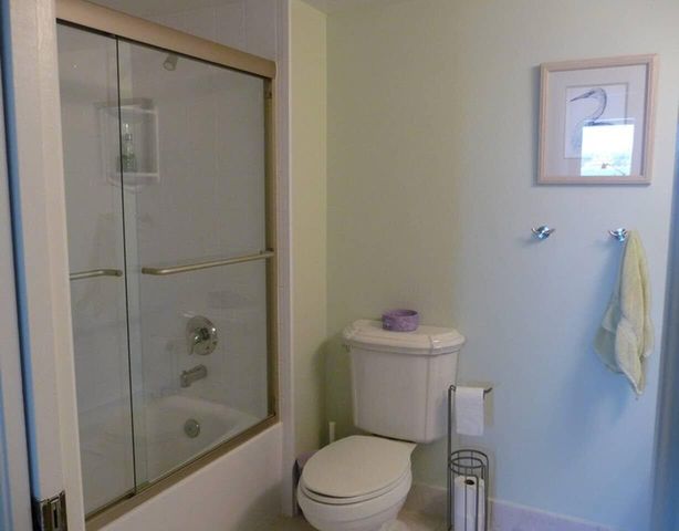 1202 S Lake Drive 502, Lantana, FL 33462