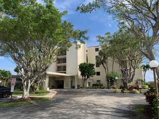 1202 S Lake Drive 502, Lantana, FL 33462