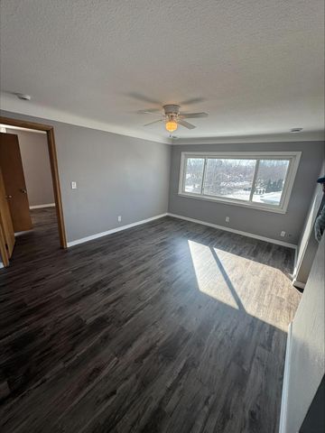 1156 8th Avenue S, South Saint Paul, MN 55075