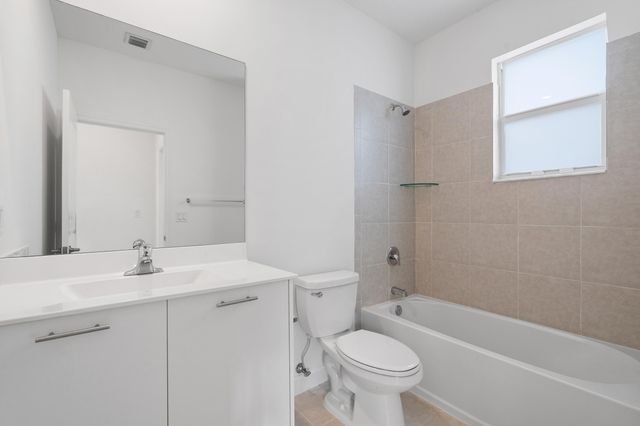 2405 NW 131st Circle, Miami, FL 33167