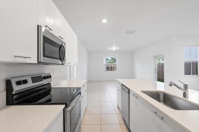 2405 NW 131st Circle, Miami, FL 33167