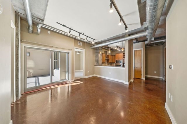 150 Bee Street 716, Charleston, SC 29401