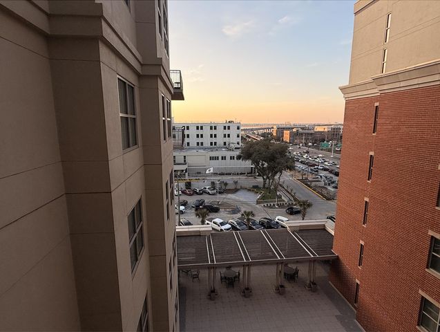 150 Bee Street 716, Charleston, SC 29401