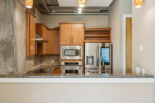 150 Bee Street 716, Charleston, SC 29401