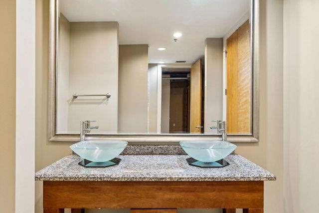 150 Bee Street 716, Charleston, SC 29401