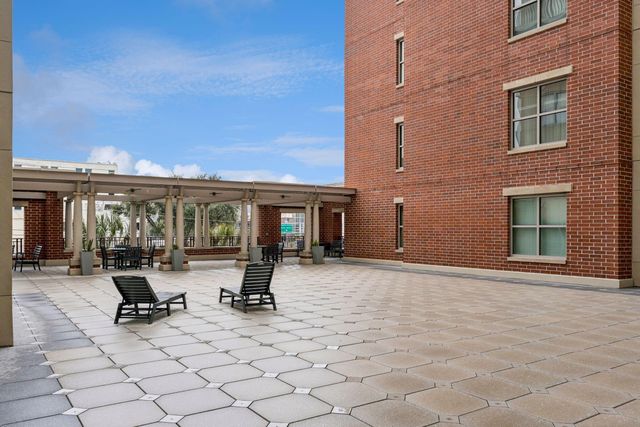 150 Bee Street 716, Charleston, SC 29401