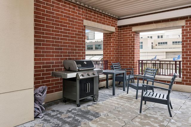 150 Bee Street 716, Charleston, SC 29401