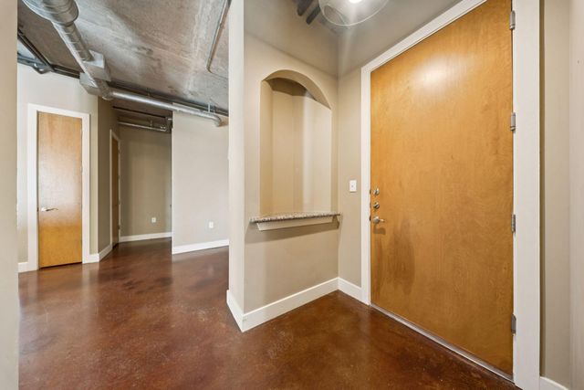 150 Bee Street 716, Charleston, SC 29401