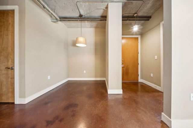 150 Bee Street 716, Charleston, SC 29401