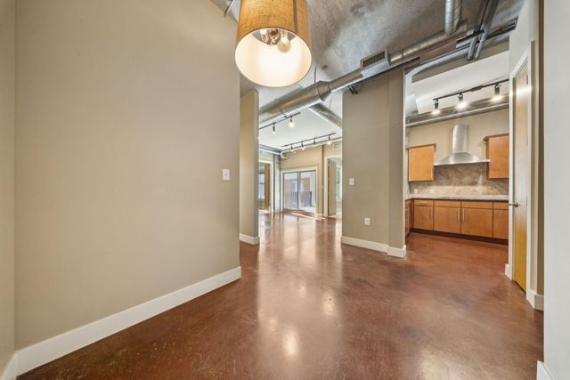 150 Bee Street 716, Charleston, SC 29401