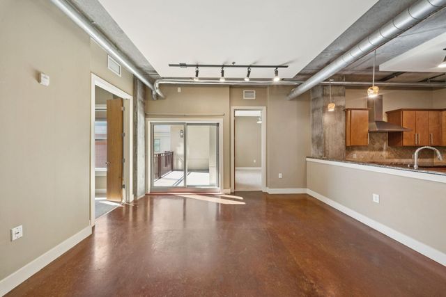 150 Bee Street 716, Charleston, SC 29401