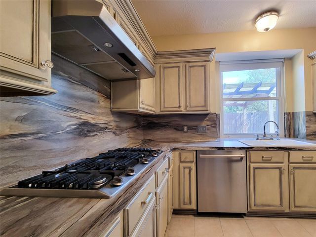 13602 Somersworth Drive, Houston, TX 77041