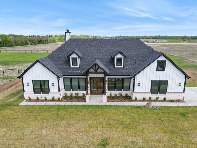 3209 Willow Road, Celeste, TX 75423
