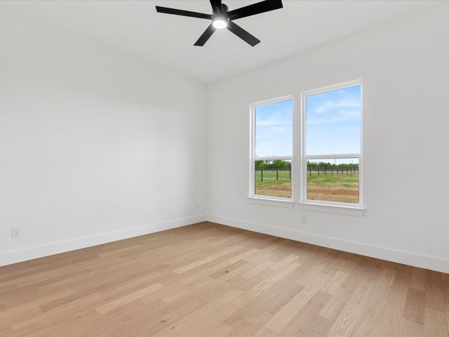 3209 Willow Road, Celeste, TX 75423