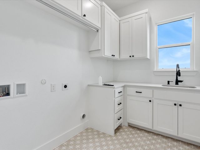 3209 Willow Road, Celeste, TX 75423