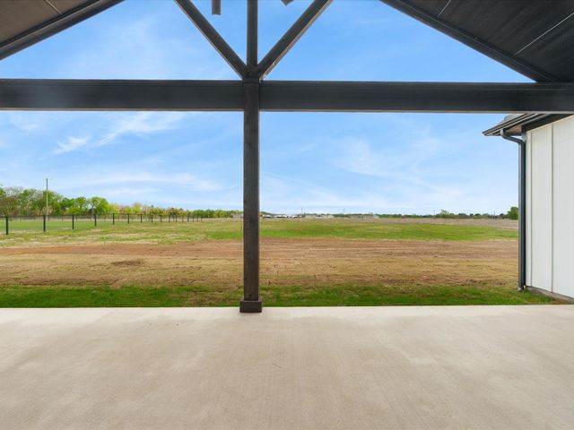 3209 Willow Road, Celeste, TX 75423