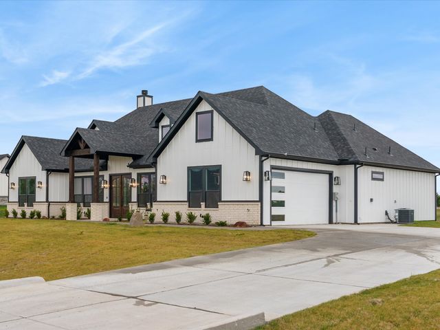 3209 Willow Road, Celeste, TX 75423