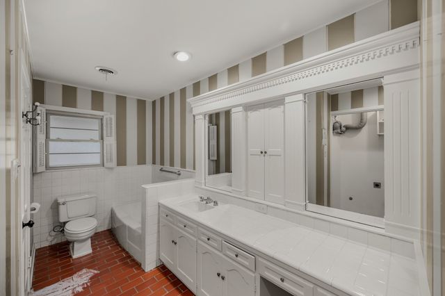 1214 Loma Alta Place, Cleburne, TX 76033