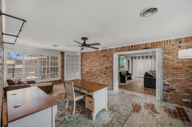 1214 Loma Alta Place, Cleburne, TX 76033