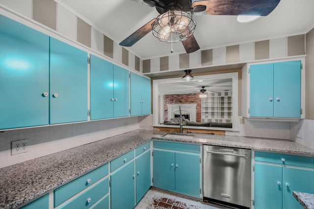 1214 Loma Alta Place, Cleburne, TX 76033