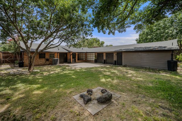 1214 Loma Alta Place, Cleburne, TX 76033