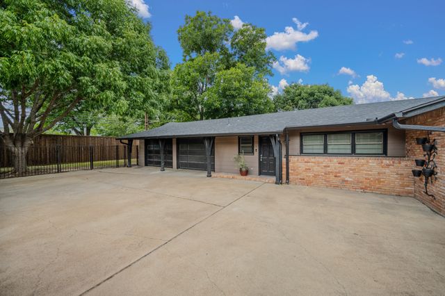 1214 Loma Alta Place, Cleburne, TX 76033