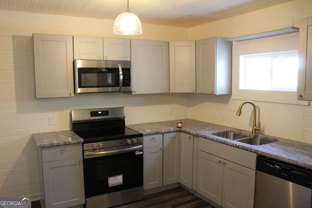 11 Liberty Street, Gainesville, GA 30501