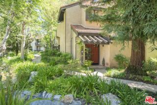 21901 Burbank 197, Woodland Hills, CA 91367