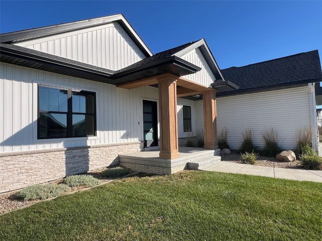 214 Williams Dr., Marion, IA 52302