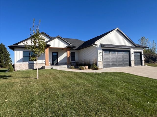214 Williams Dr., Marion, IA 52302