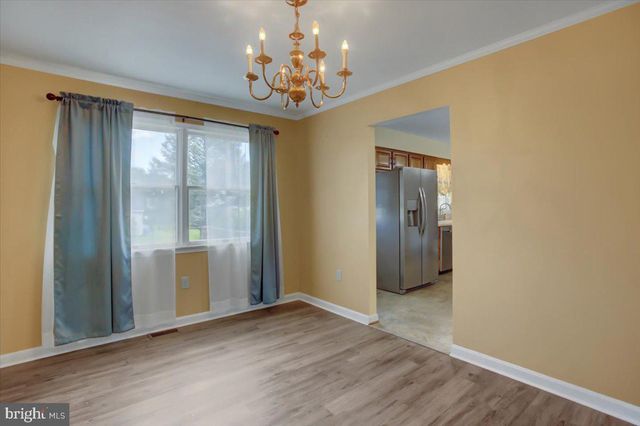 533 HILLTOP CIR, Greencastle, PA 17225