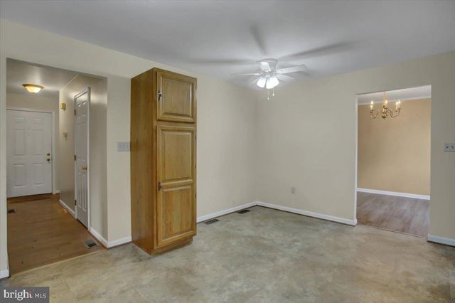 533 HILLTOP CIR, Greencastle, PA 17225