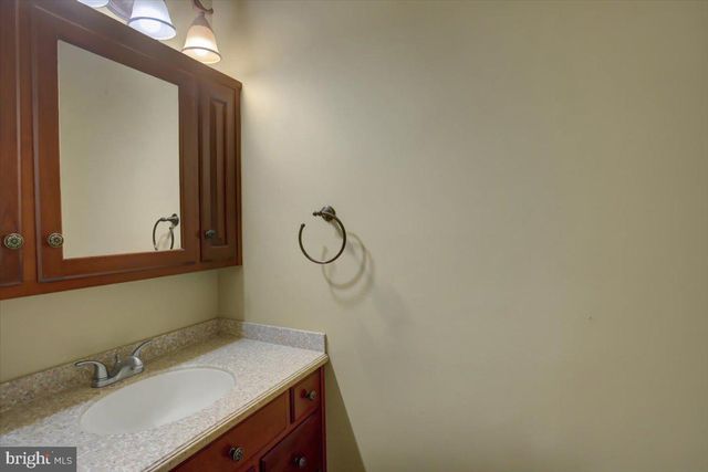 533 HILLTOP CIR, Greencastle, PA 17225