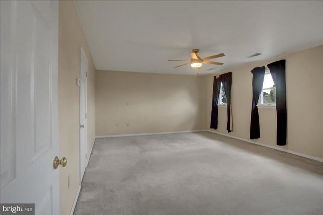 533 HILLTOP CIR, Greencastle, PA 17225